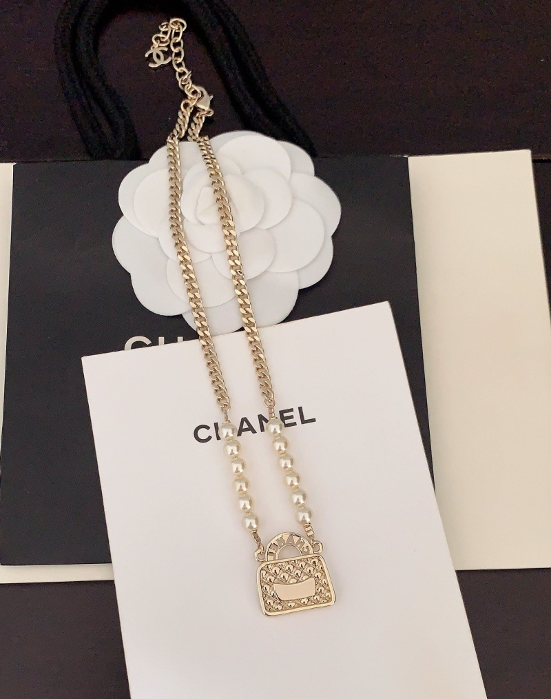 Chanel Necklaces